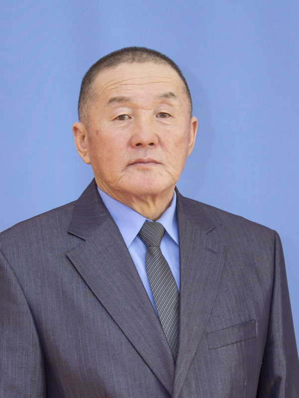 Дамдин Балсанбаевич Тогонов.